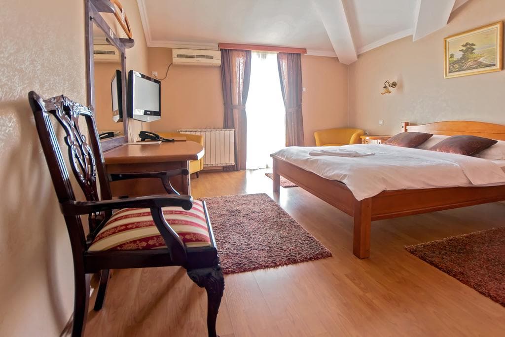 Holiday Hotel Podgorica, Room