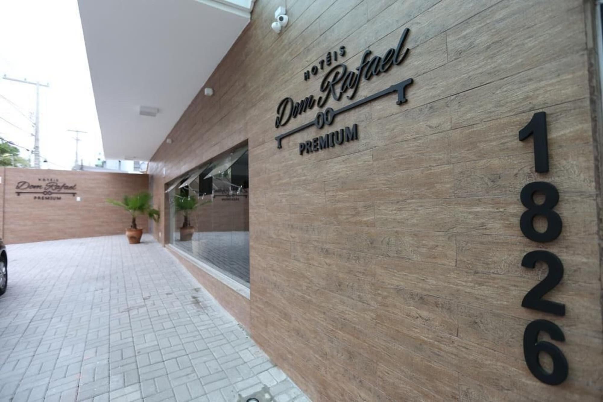 Dom Rafael Premium, General view