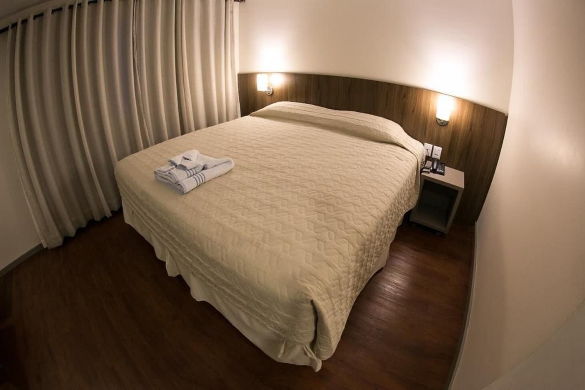 Dom Rafael Premium, Room