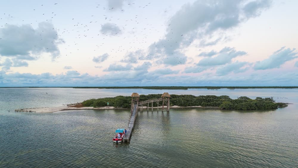 Mayan Villas Hotel, Sports and Entertainment