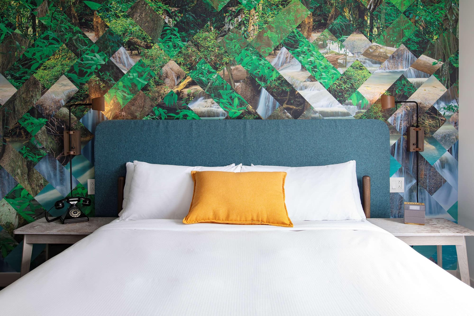 Canvas Moncton, Tapestry Collection By Hilton, Room