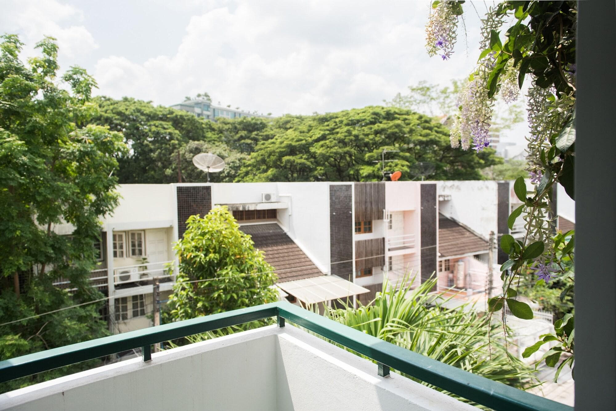 Dutch Guesthouse, Terrace