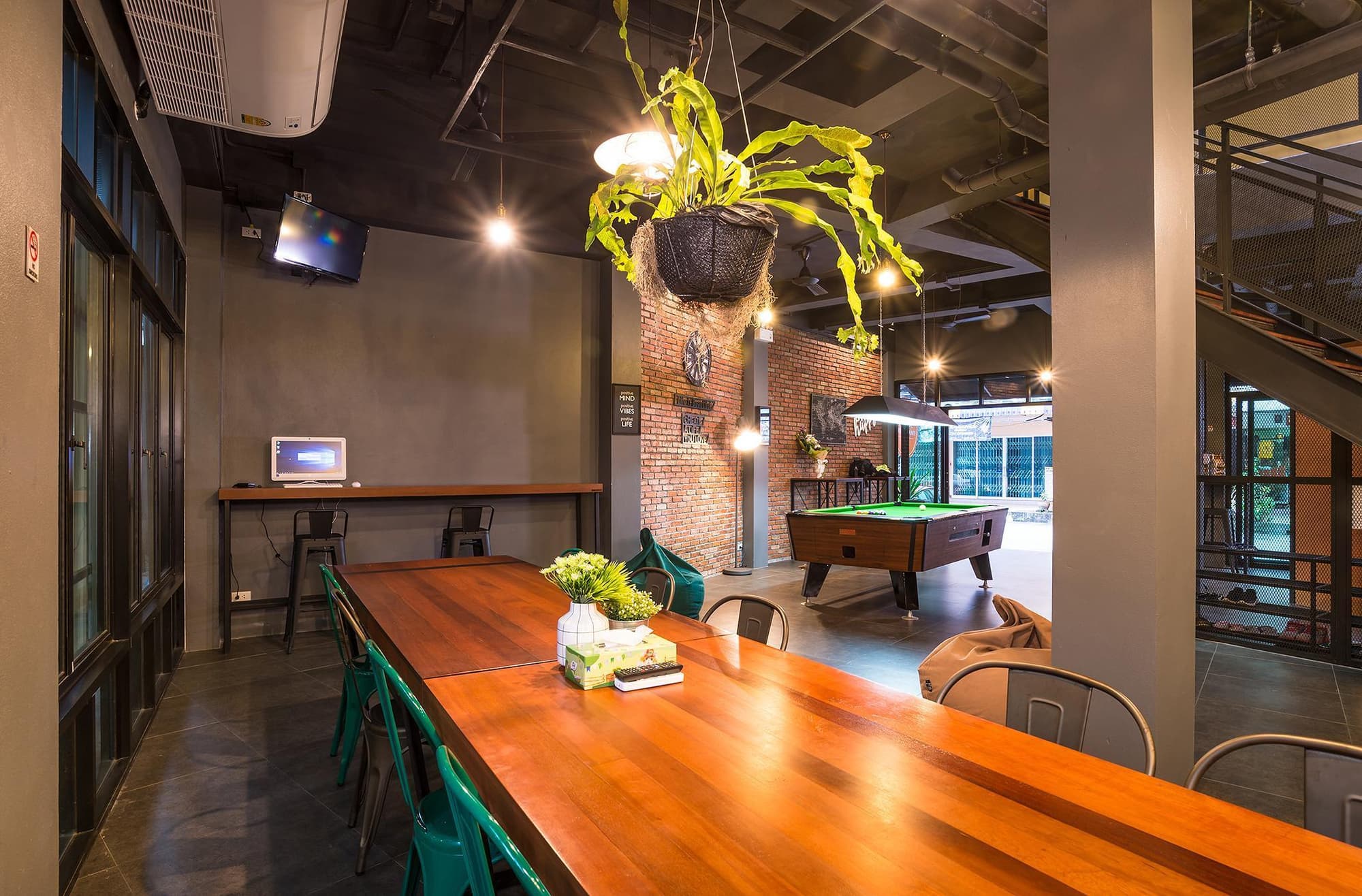 Srisuksant Square, Lobby