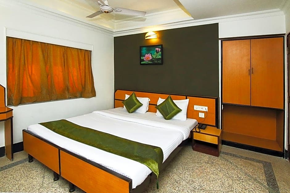 Treebo Trend Green View, General view