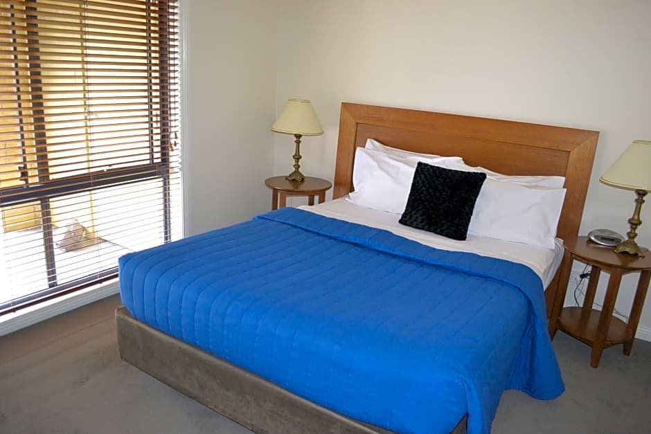 Sea Foam Villas, General view