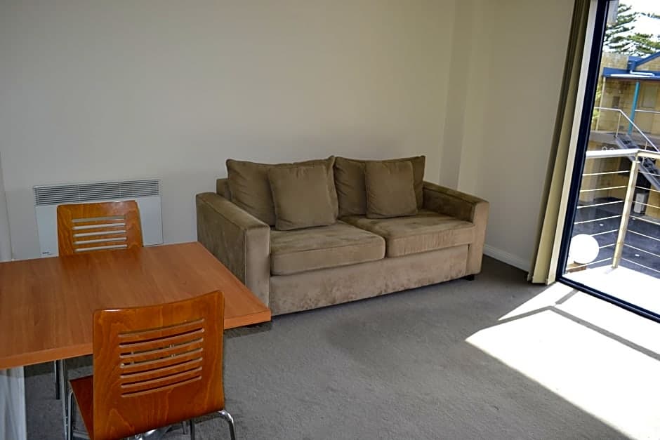 Sea Foam Villas, General view