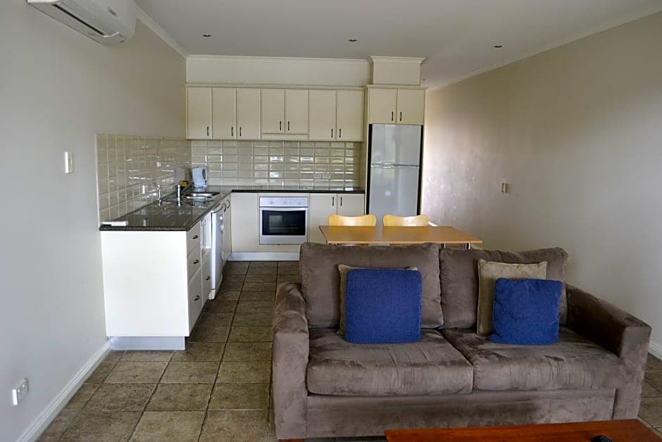 Sea Foam Villas, General view