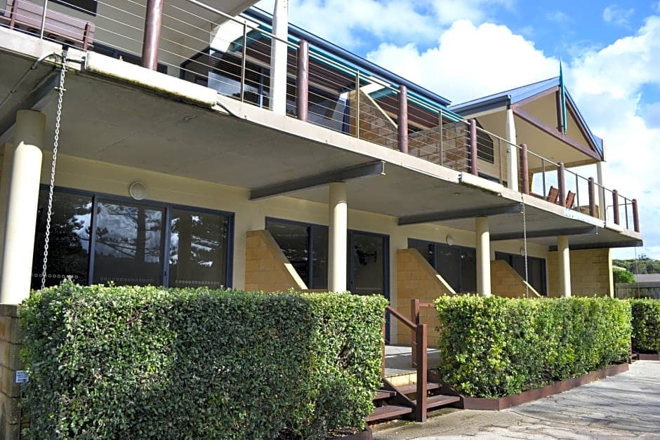 Sea Foam Villas, General view
