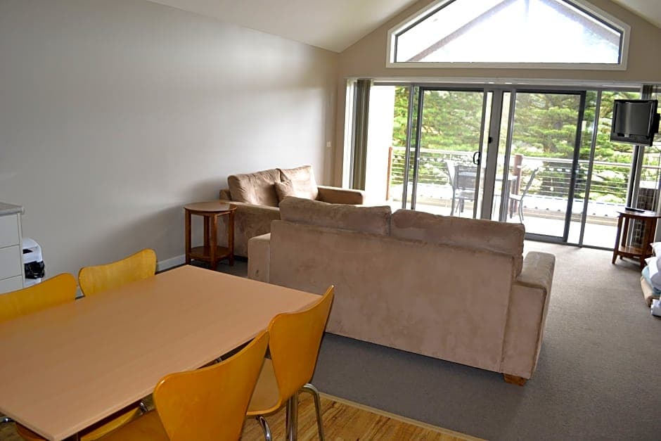 Sea Foam Villas, General view