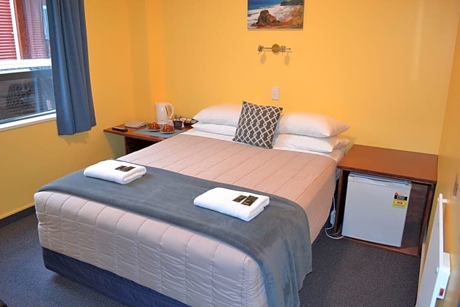 Franz Josef Montrose Hostel Lodge, General view