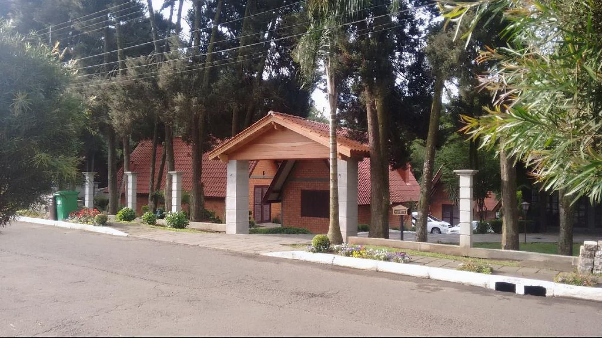 Hotel Cabana Jardim De Flores, General view