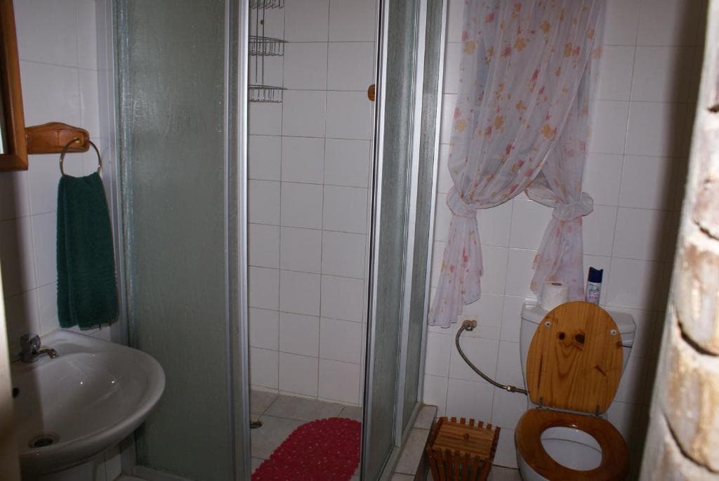 Airport Inn Bed and Breakfast, Room