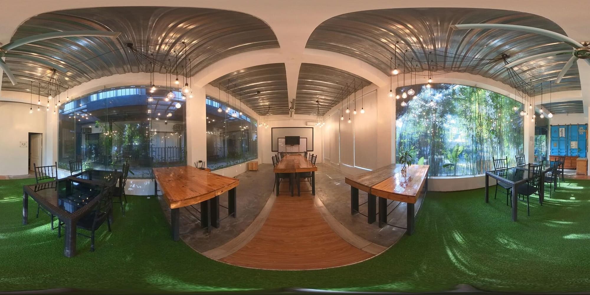 Containers by Eco Hotel, Conferences