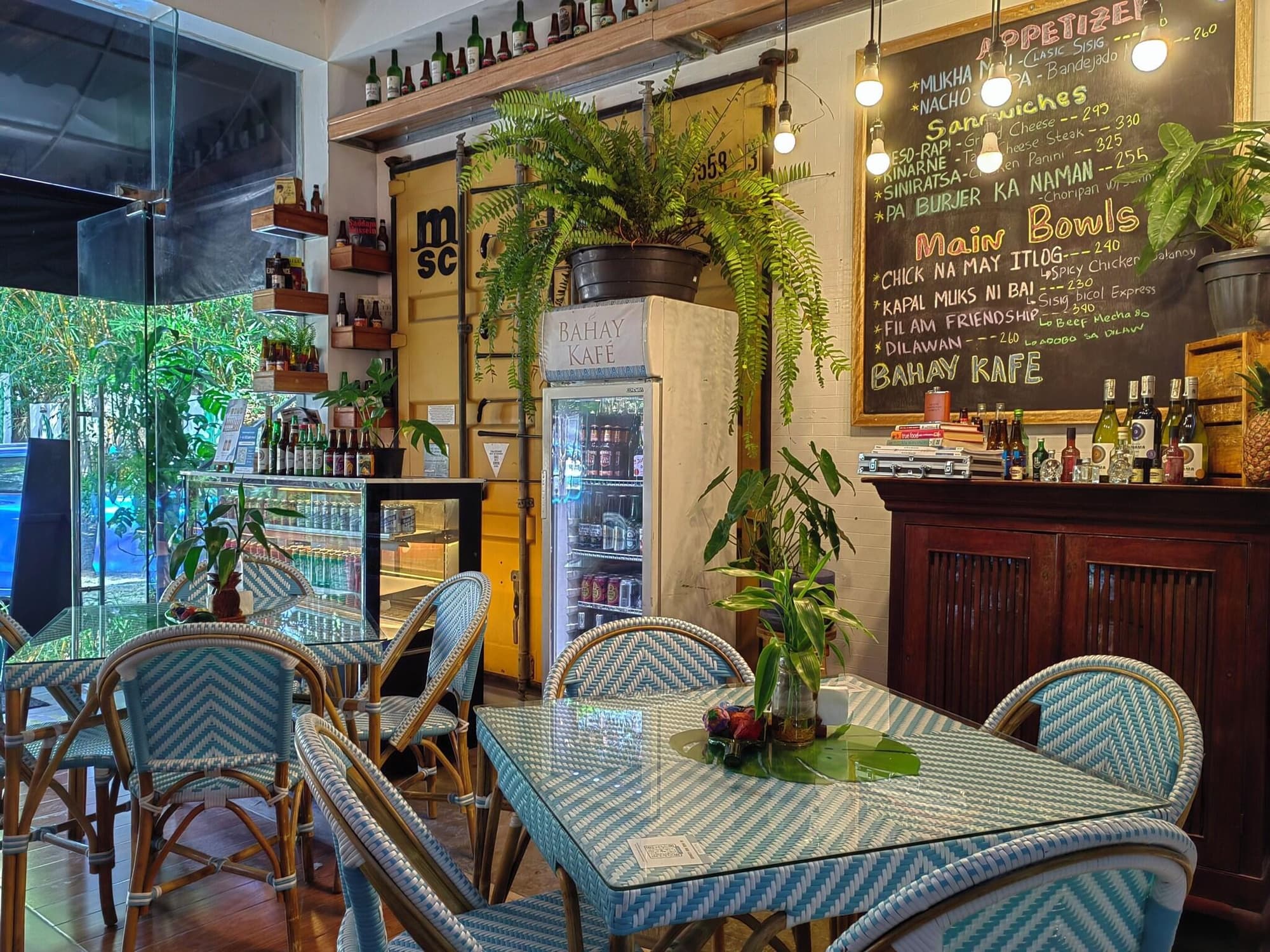 Containers by Eco Hotel, Restaurant