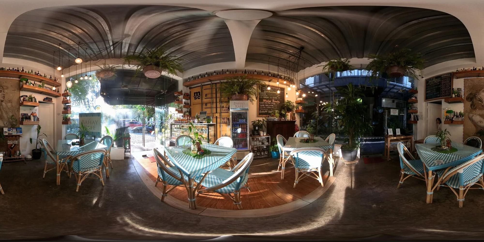 Containers by Eco Hotel, Restaurant