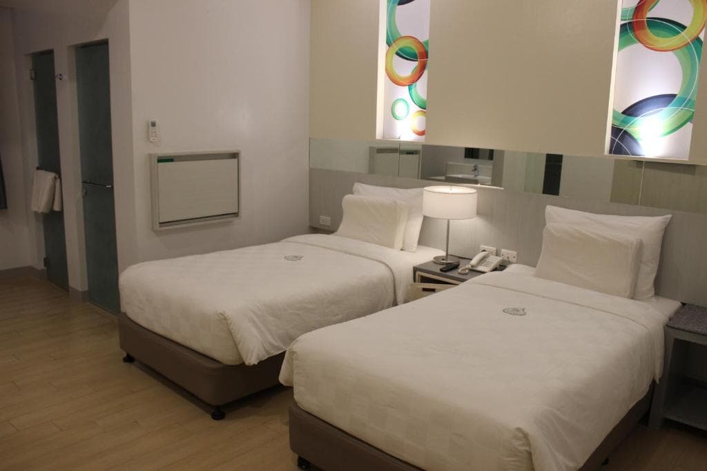 Go Hotels Butuan, Room