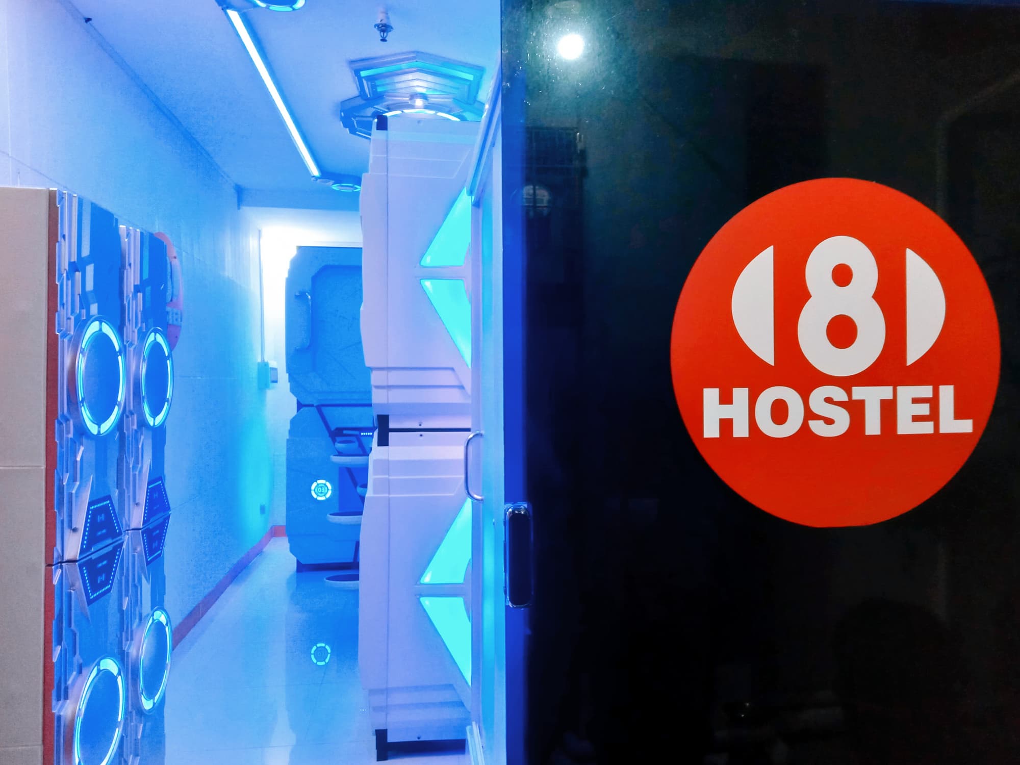 8hostel, Lobby