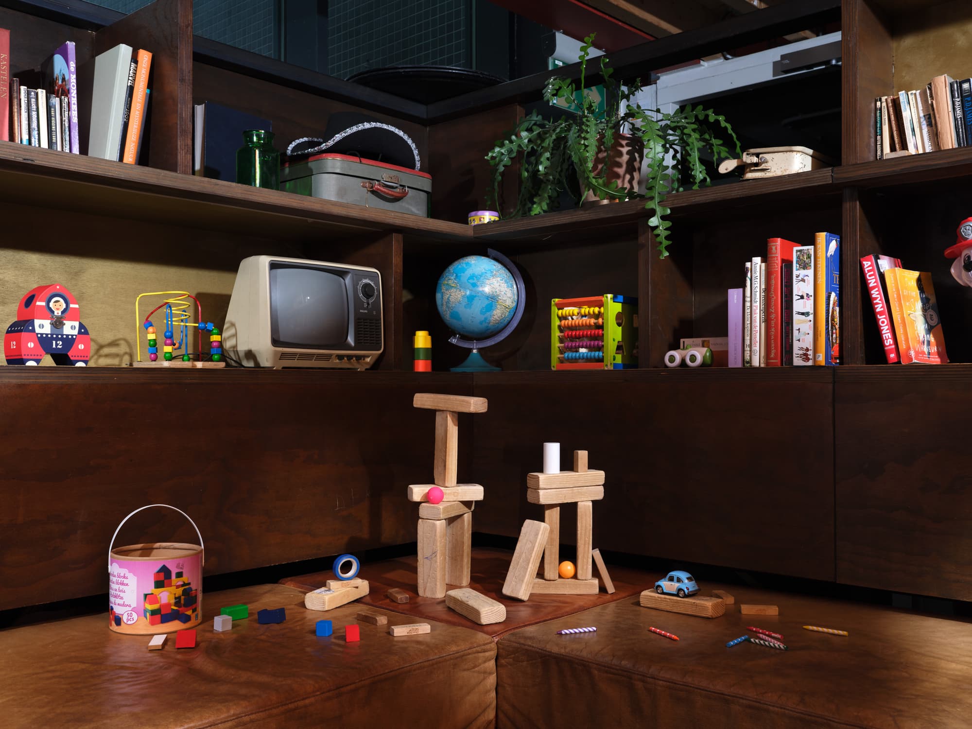 Volkshotel Amsterdam, Sports and Entertainment