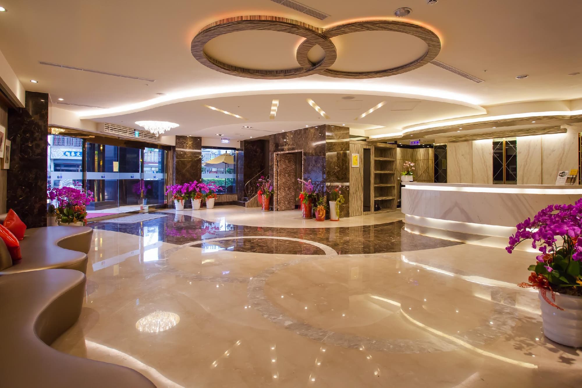 Golden Pacific Hotel - Taichung, Lobby