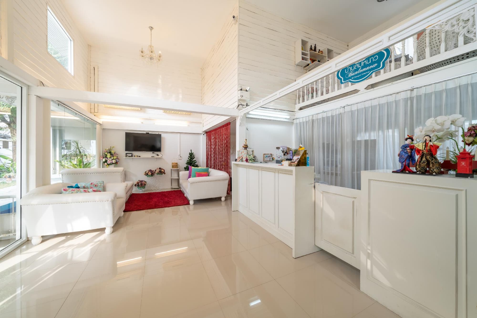 Banlomnow Hotel, Lobby