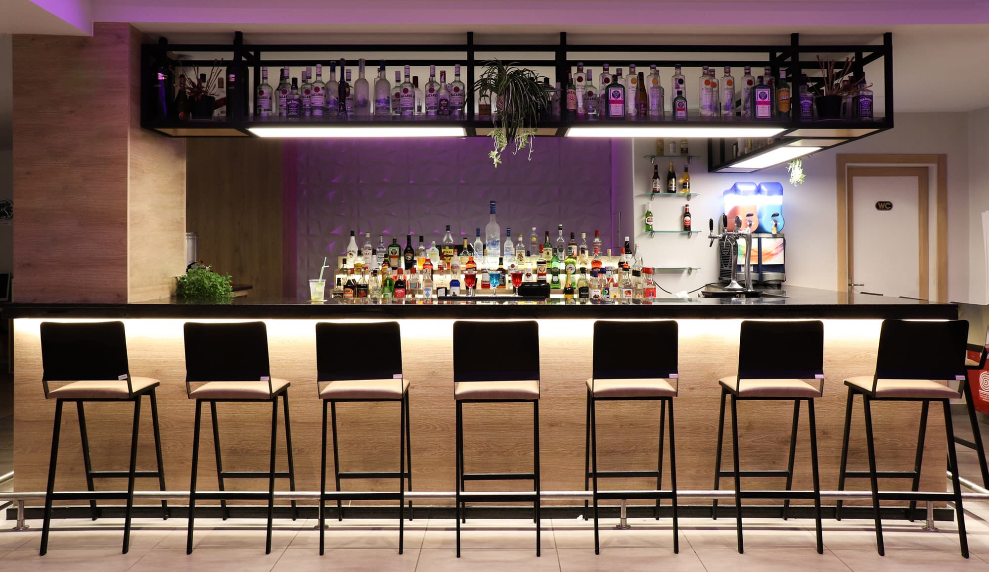 Ekati Mare Boutique Resort, Bar