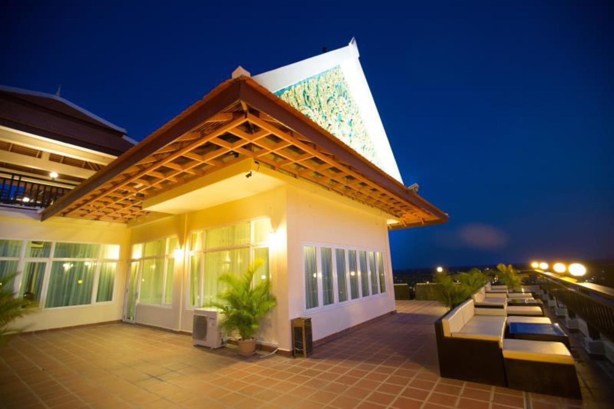 Classy Hotel, Restaurant