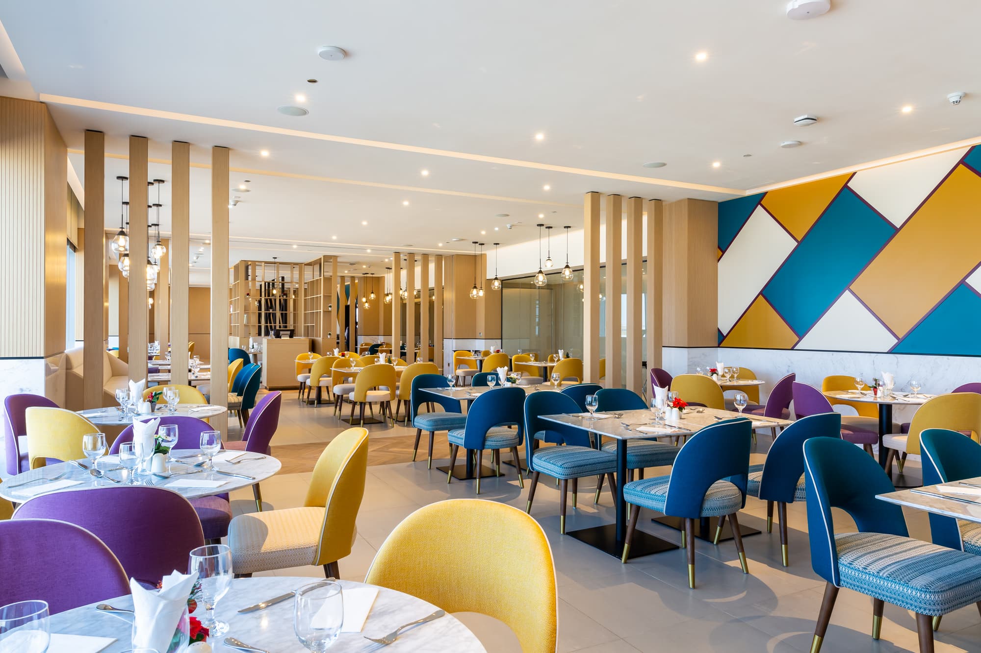 Premier Inn Dragon Mart Hotel, Restaurant