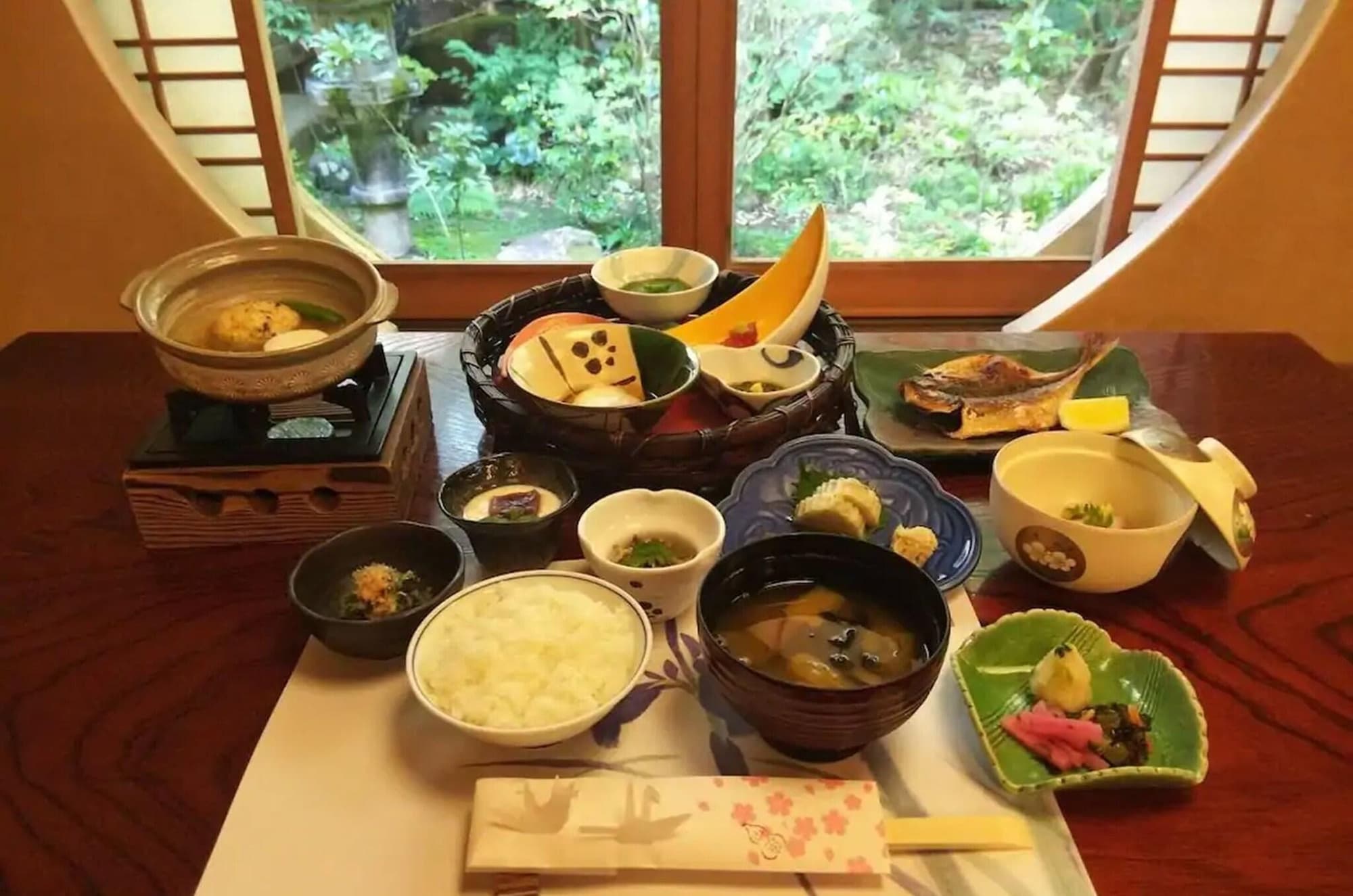 Ryokan Senkei, Restaurant