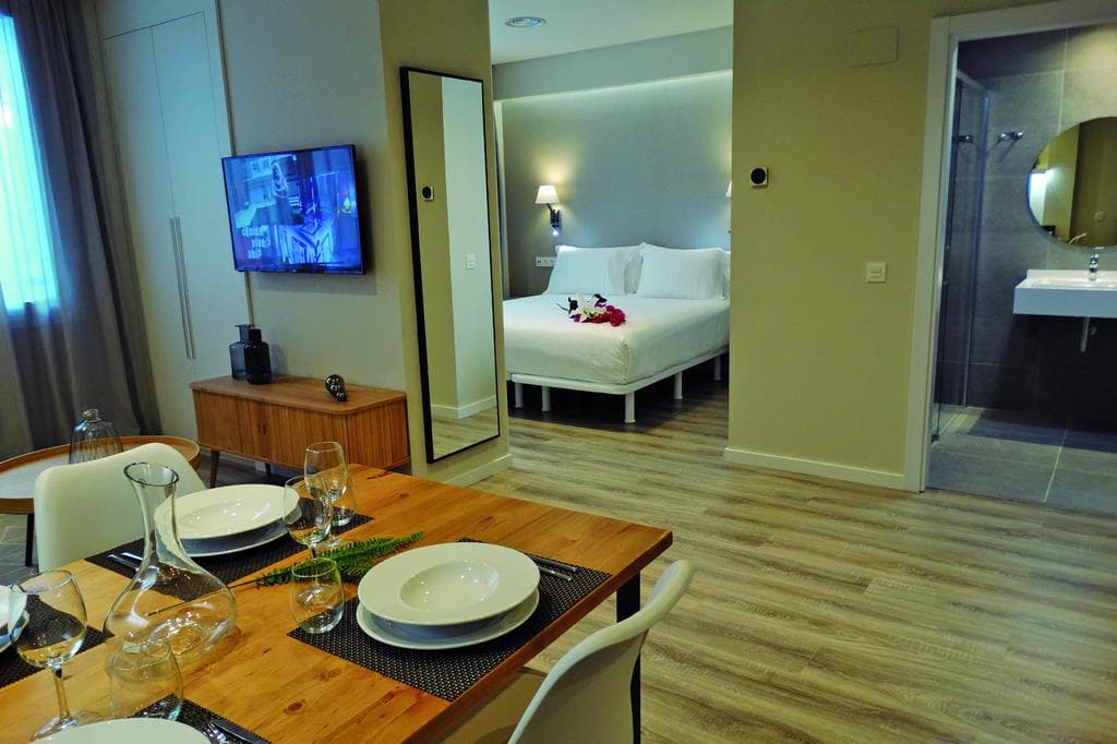 Bilbao City Center by Abba Suites, Room