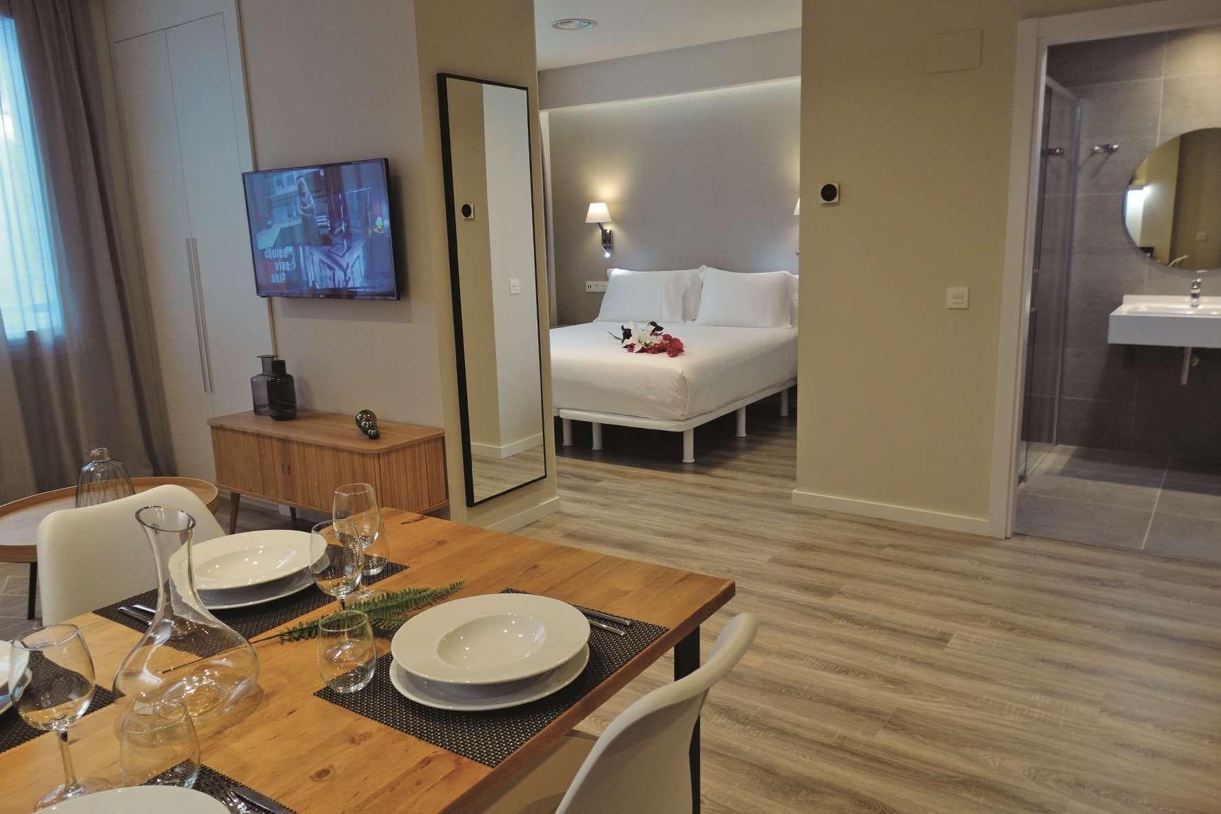 Bilbao City Center by Abba Suites, Room