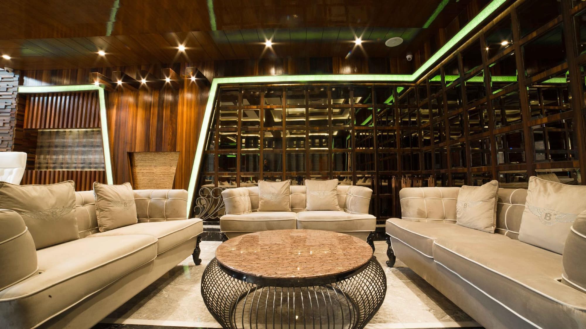 Costa Riviera Hotel, Lobby