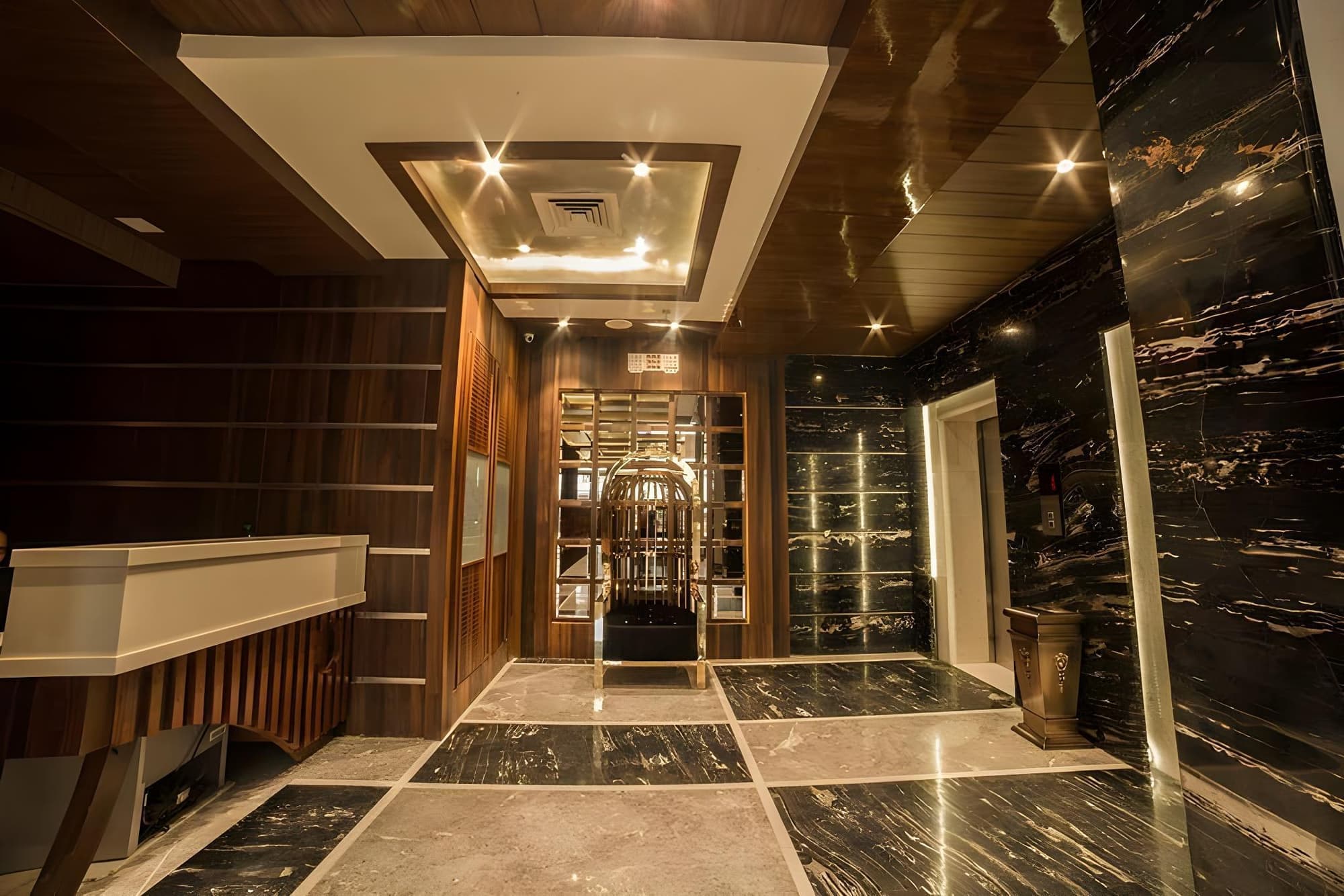 Costa Riviera Hotel, Lobby