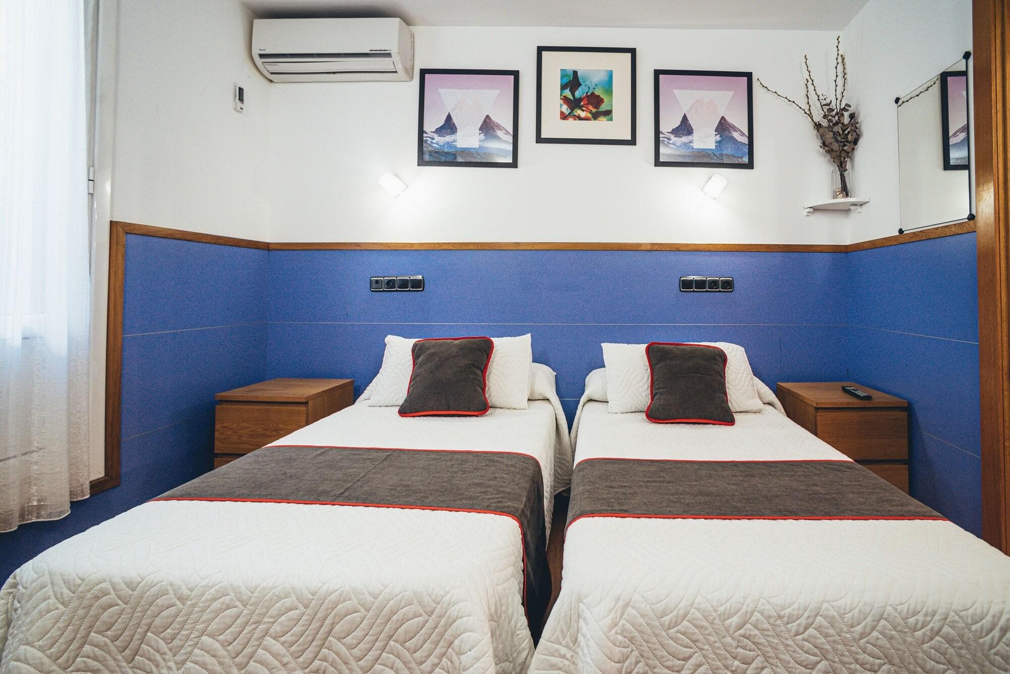 Pensión Irune, Room