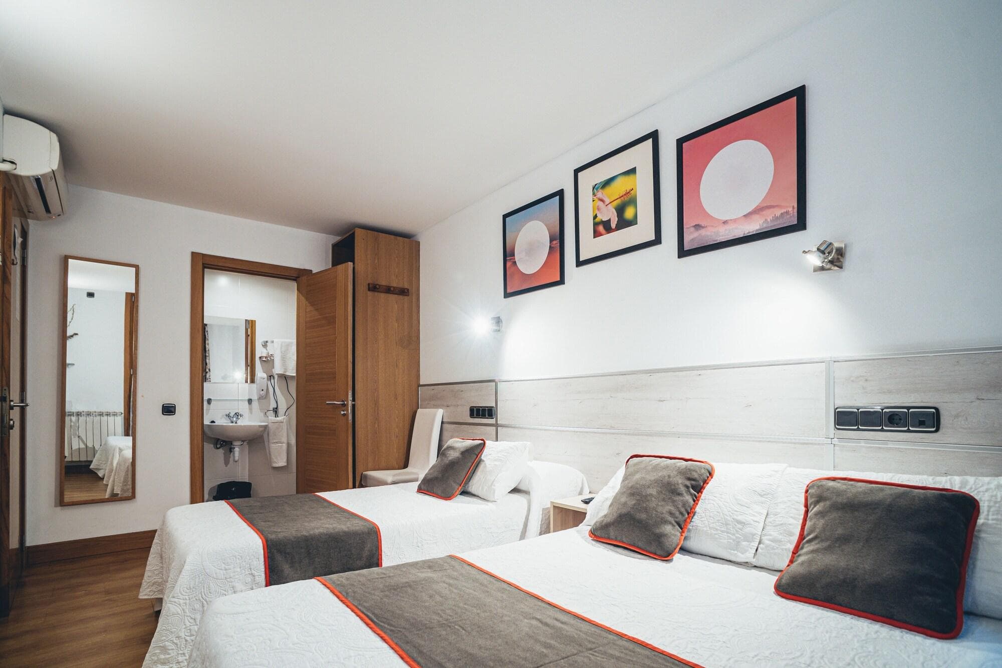 Pensión Irune, Room