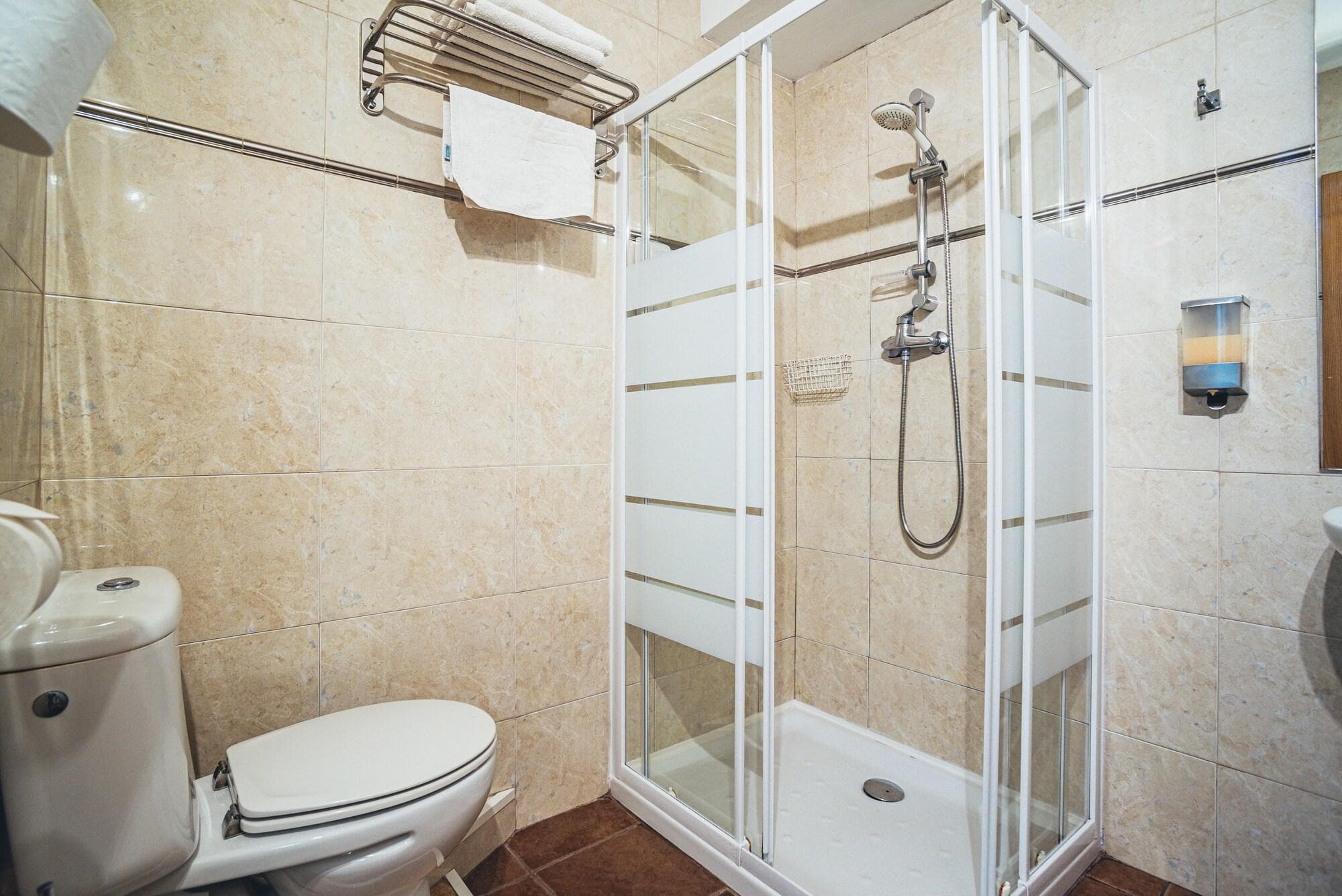 Pensión Irune, Room