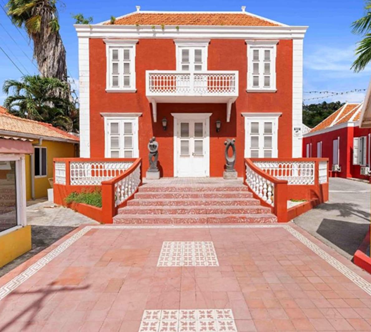 The Ritz Hostel, General view