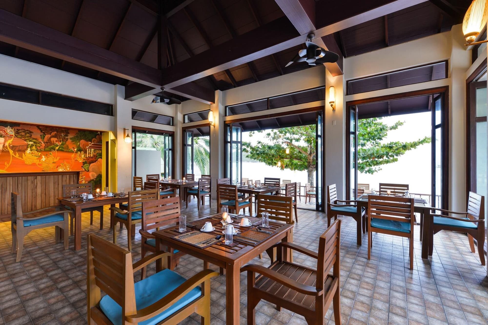 Pingchan Koh Phangan Beachfront Resort, General view