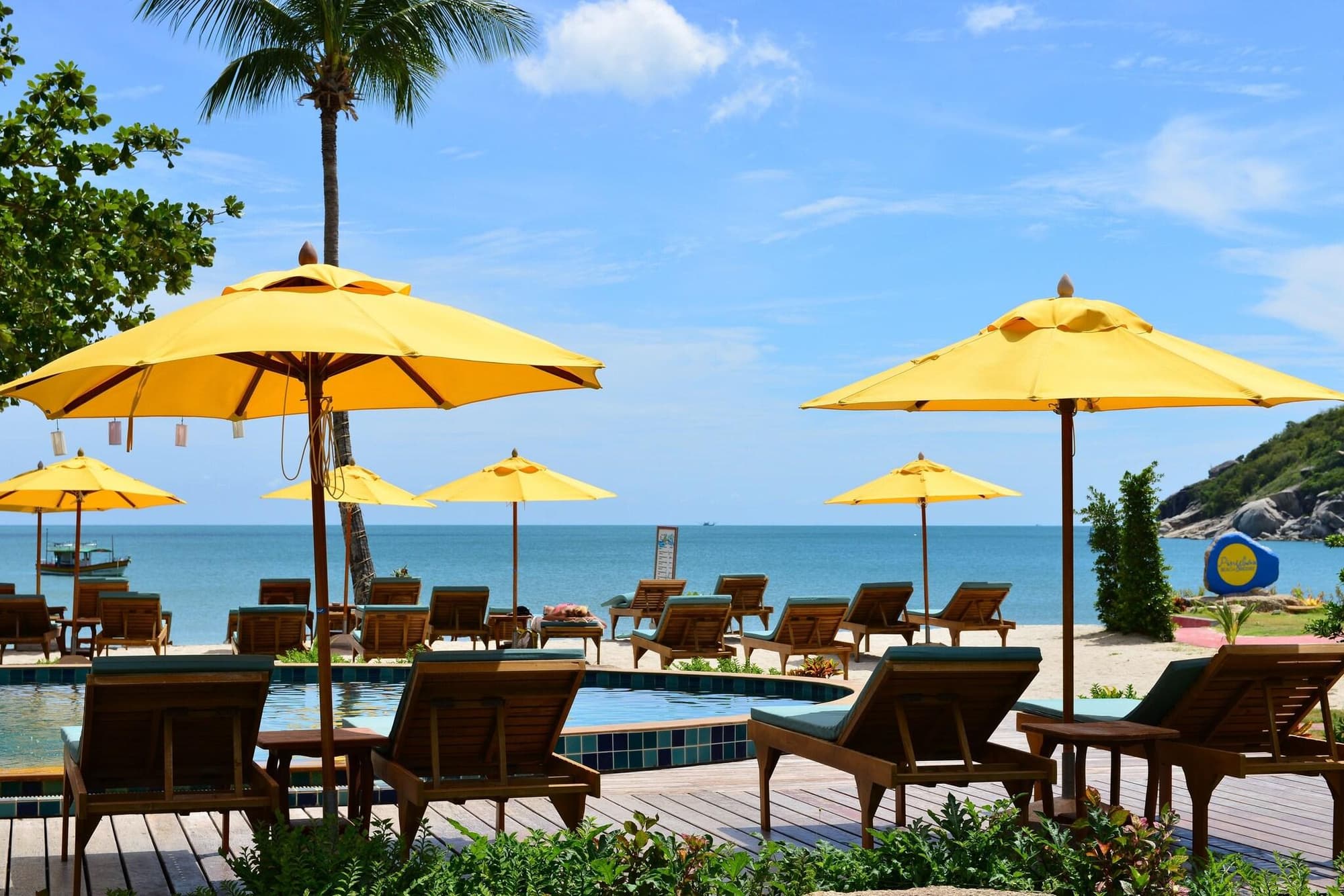 Pingchan Koh Phangan Beachfront Resort, General view