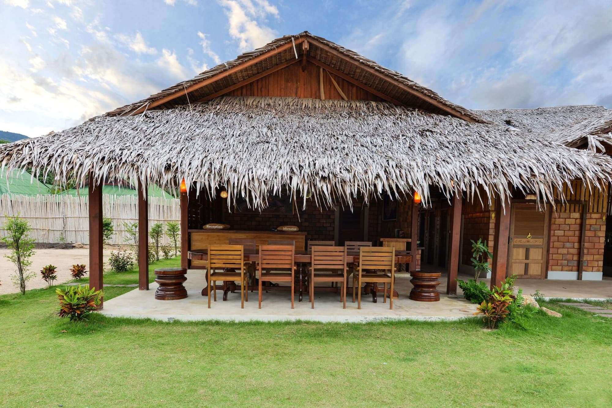 Pingchan Koh Phangan Beachfront Resort, Lobby