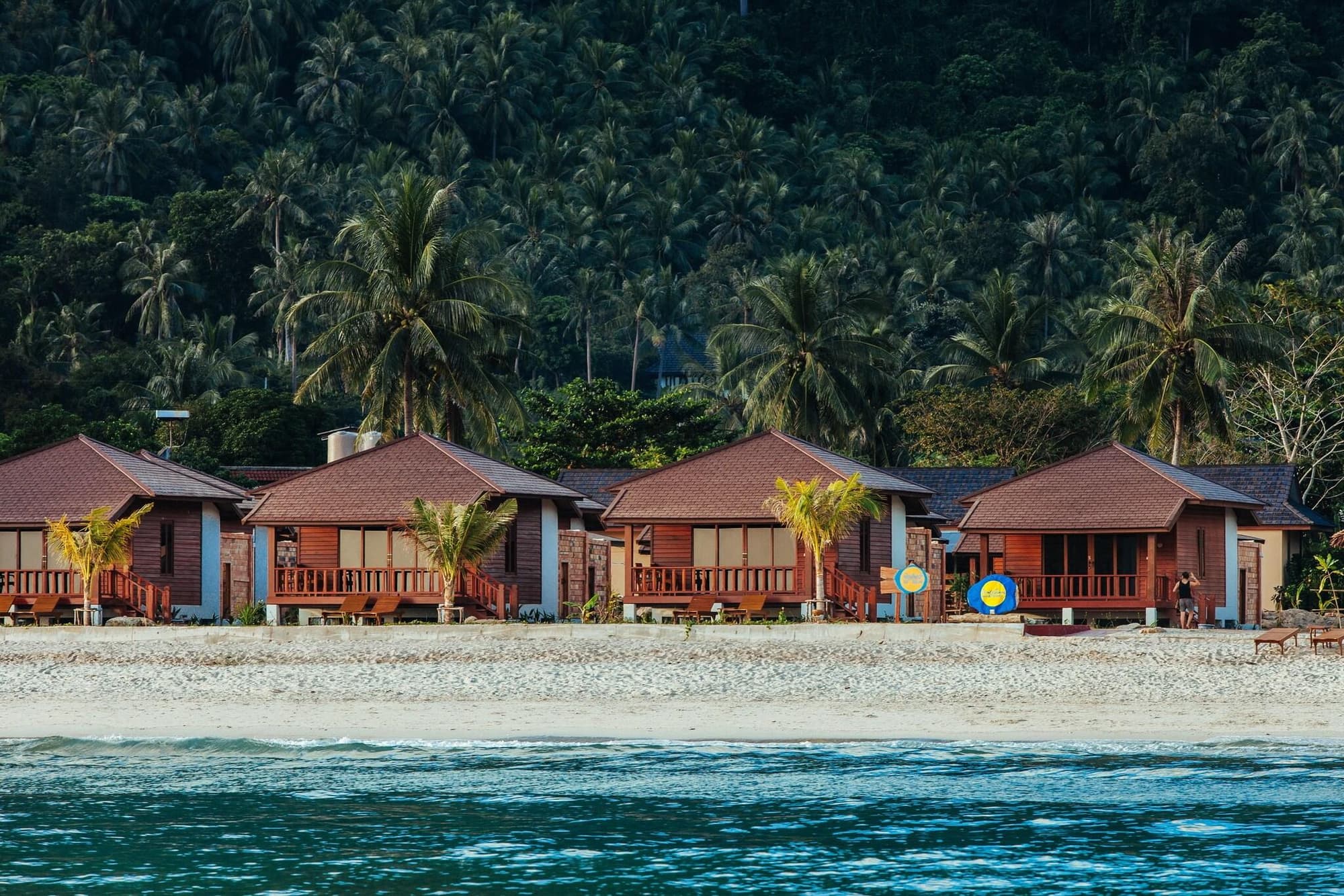 Pingchan Koh Phangan Beachfront Resort, Beach