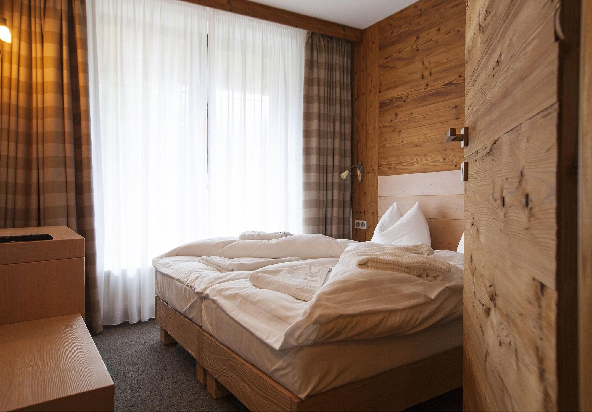 Aplend Kukucka Mountain Hotel & Residences, Room