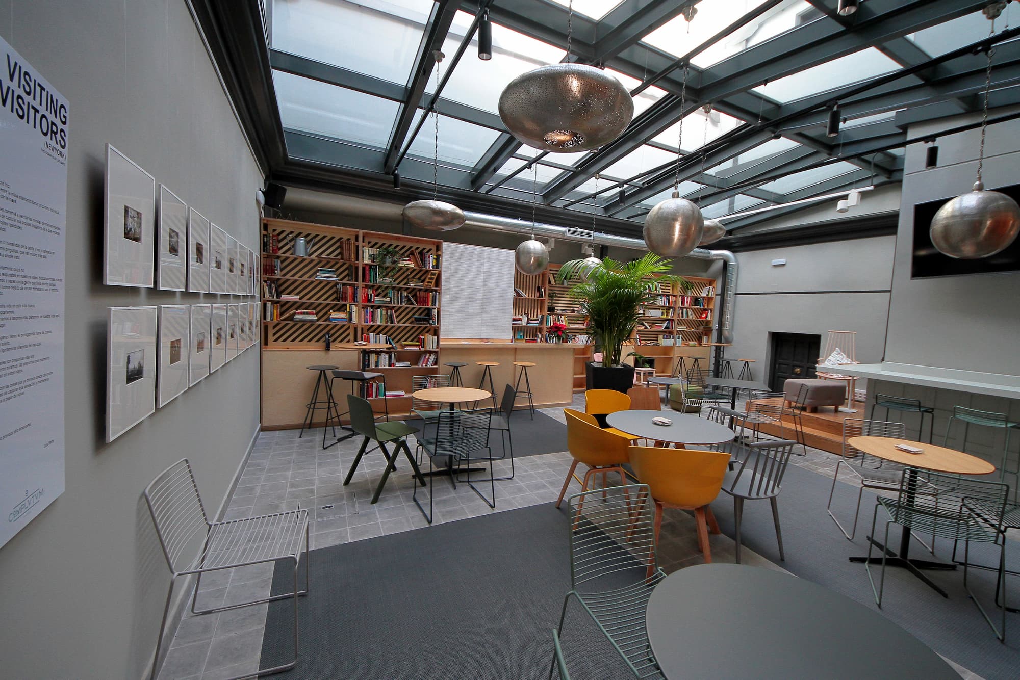 Complutum Hostel, General view