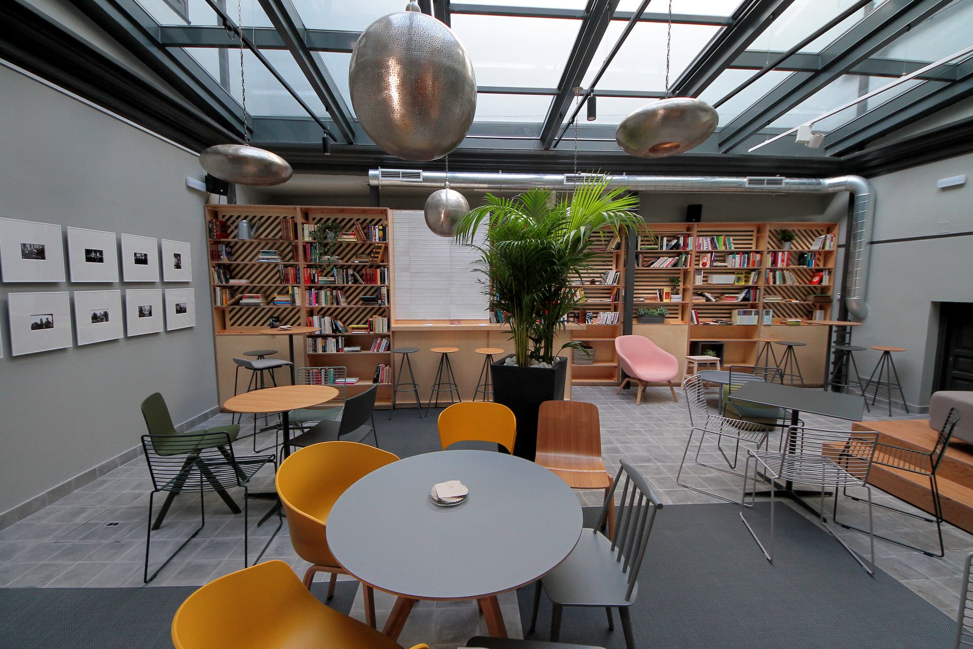 Complutum Hostel, General view