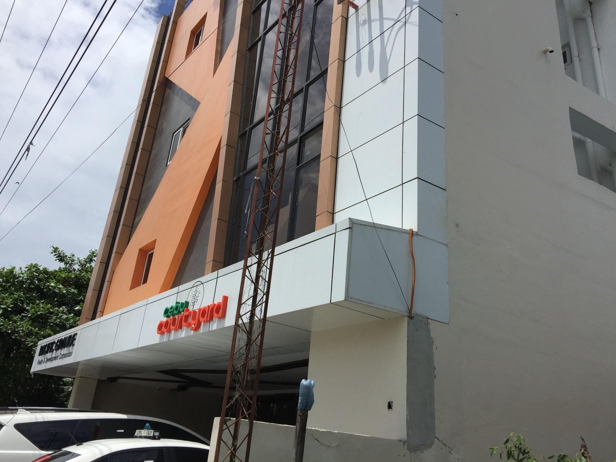 Cebu Courtyard, General view