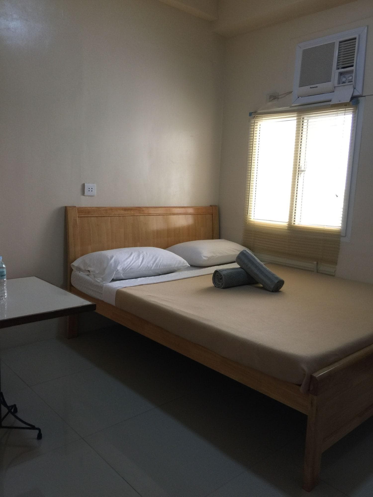 Cebu Courtyard, Room