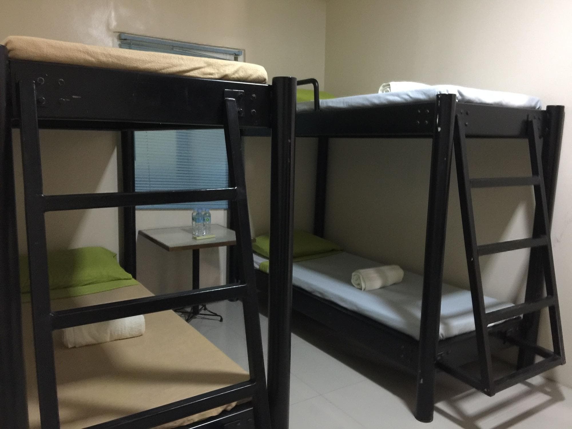 Cebu Courtyard, Room