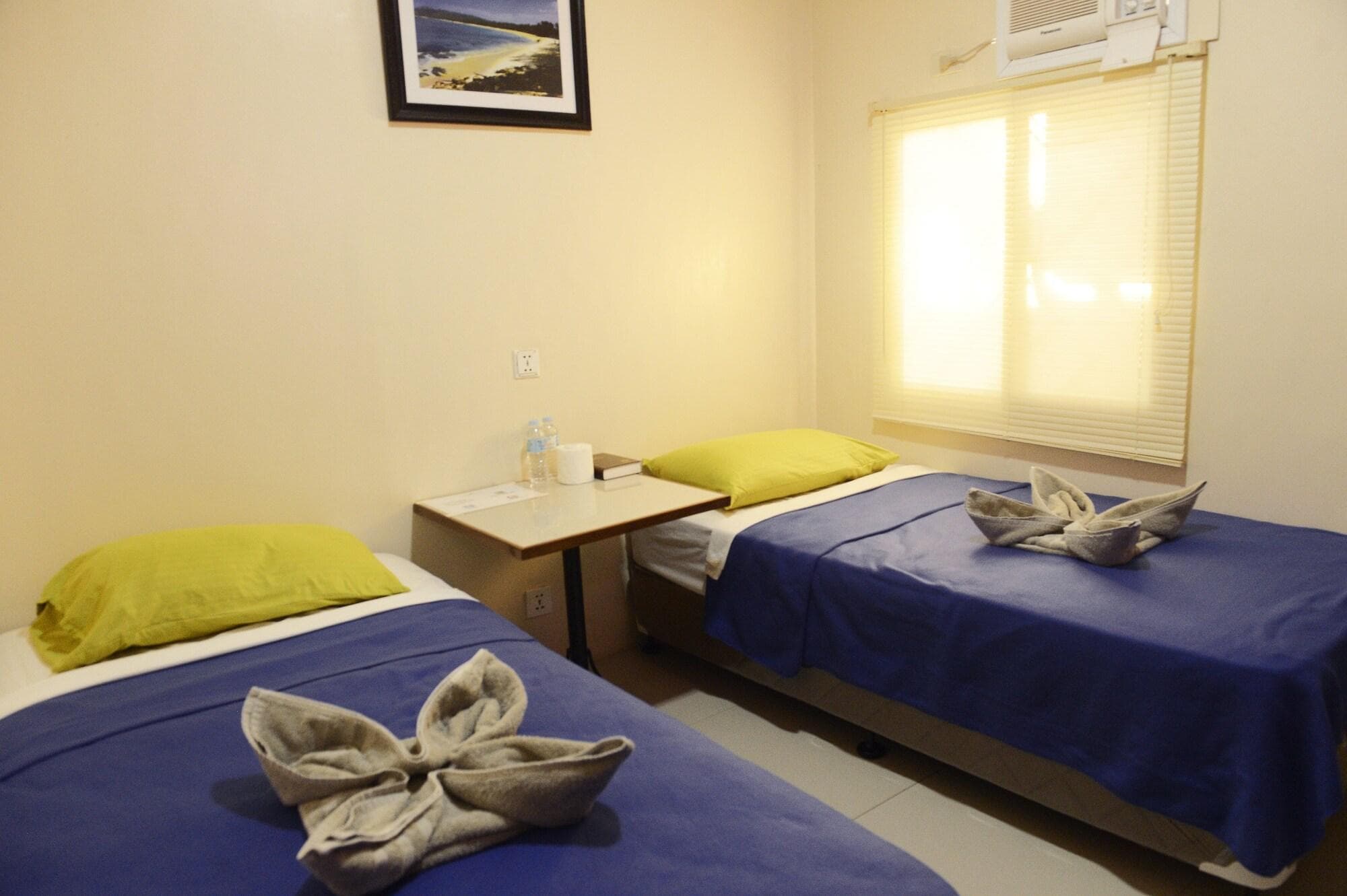 Cebu Courtyard, Room