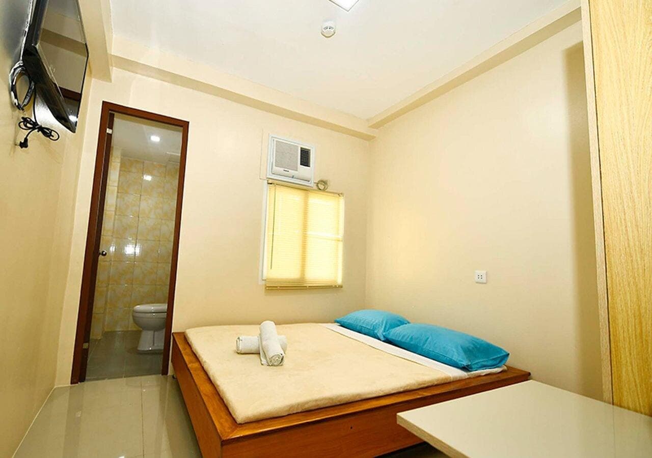 Cebu Courtyard, Room