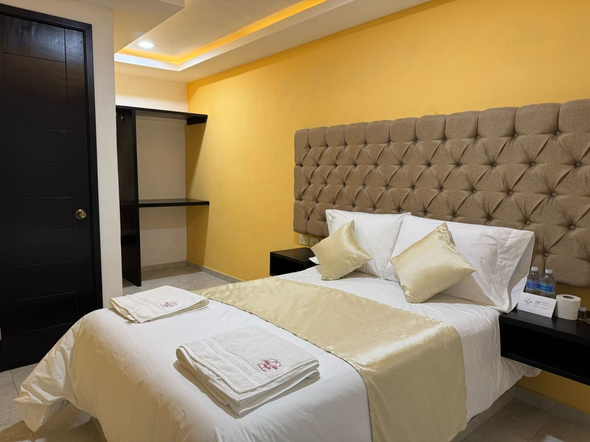 OYO Hotel Familiar Tollan, Room