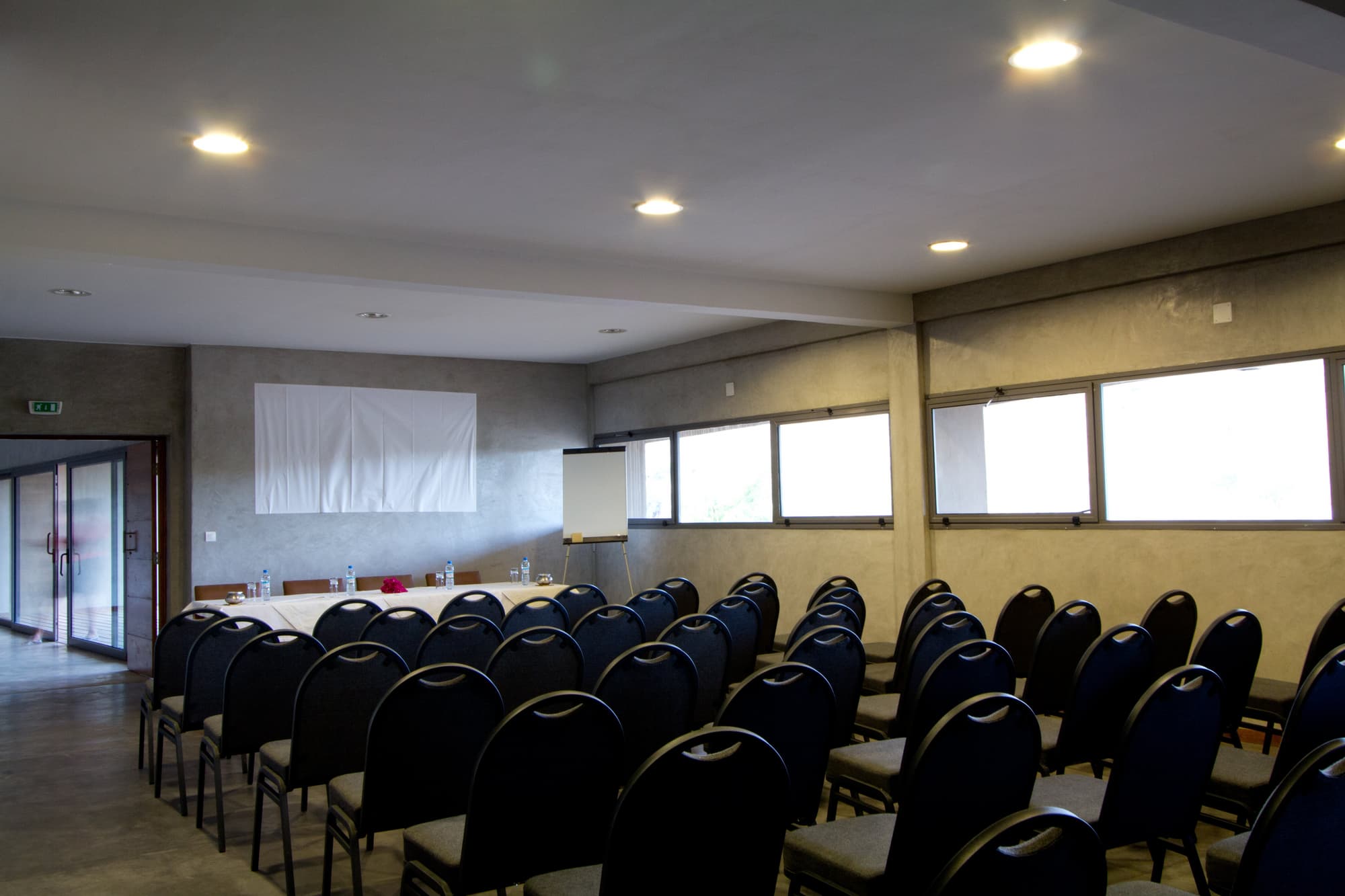 Isalo Rock Lodge, Conferences